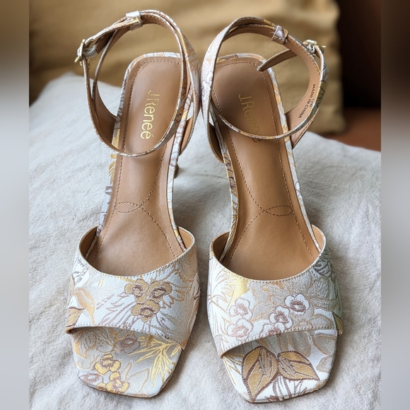 J. Reneé Floral Vaarika Heeled Sandals - Picture 1 of 10